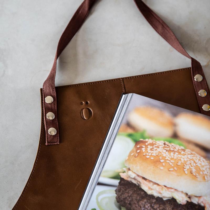 sögne apron brown leather