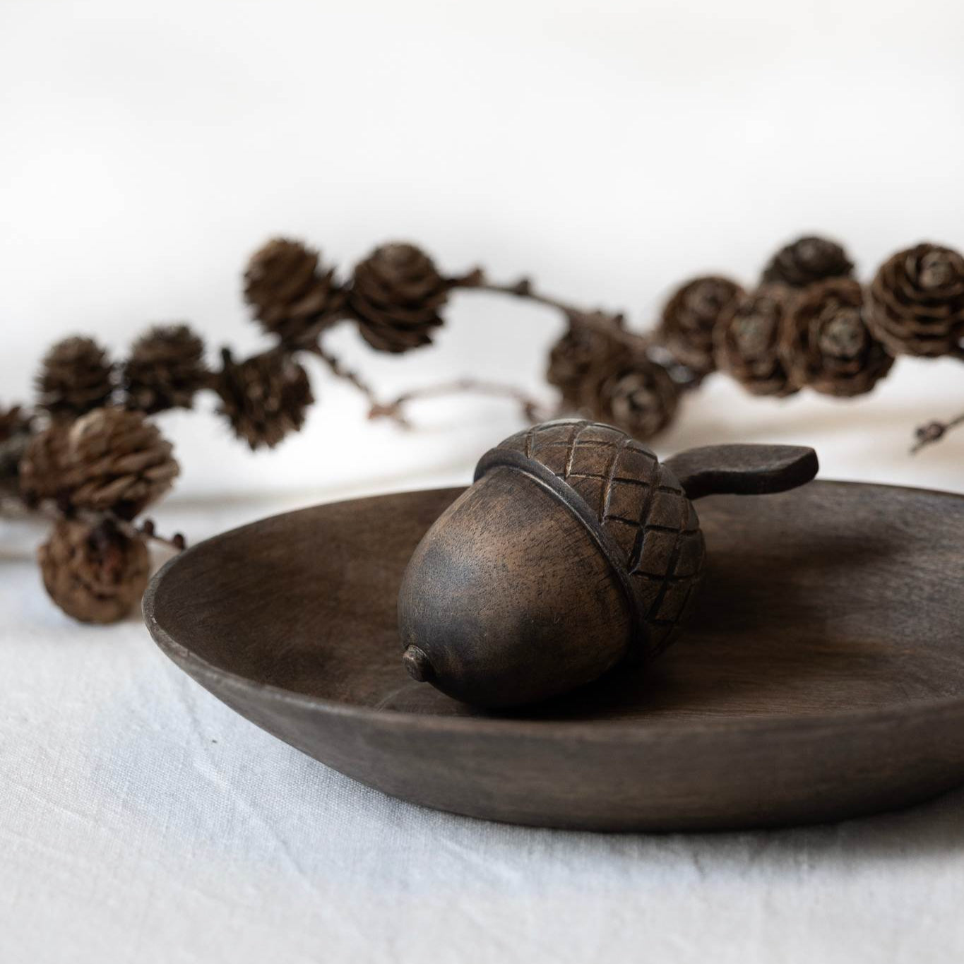sögne Nure nøtt mangowood rustic brown medium