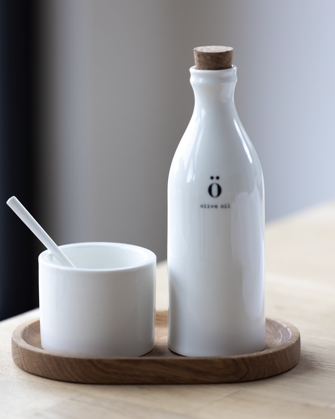 sögne white olive oil bottle