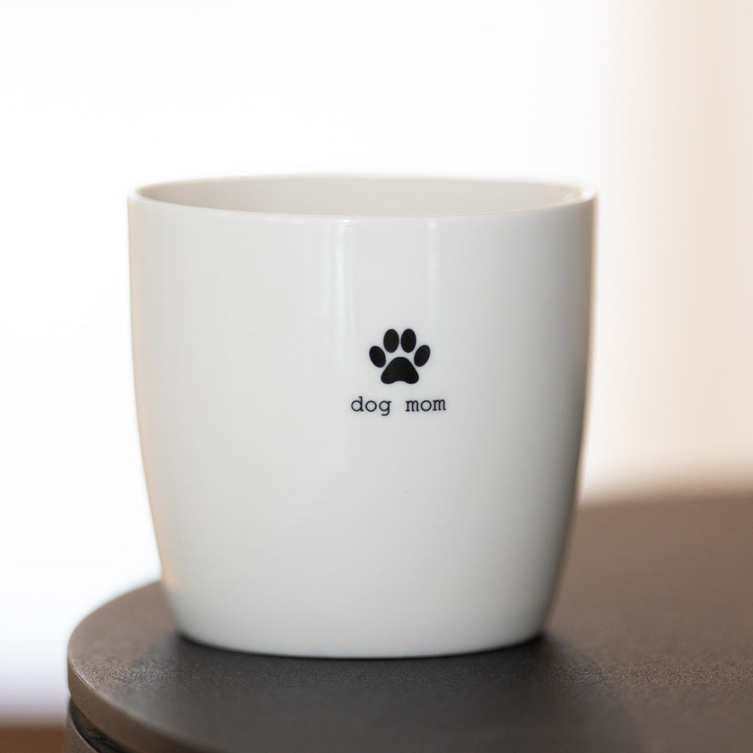 sögne krus hvit dog mom