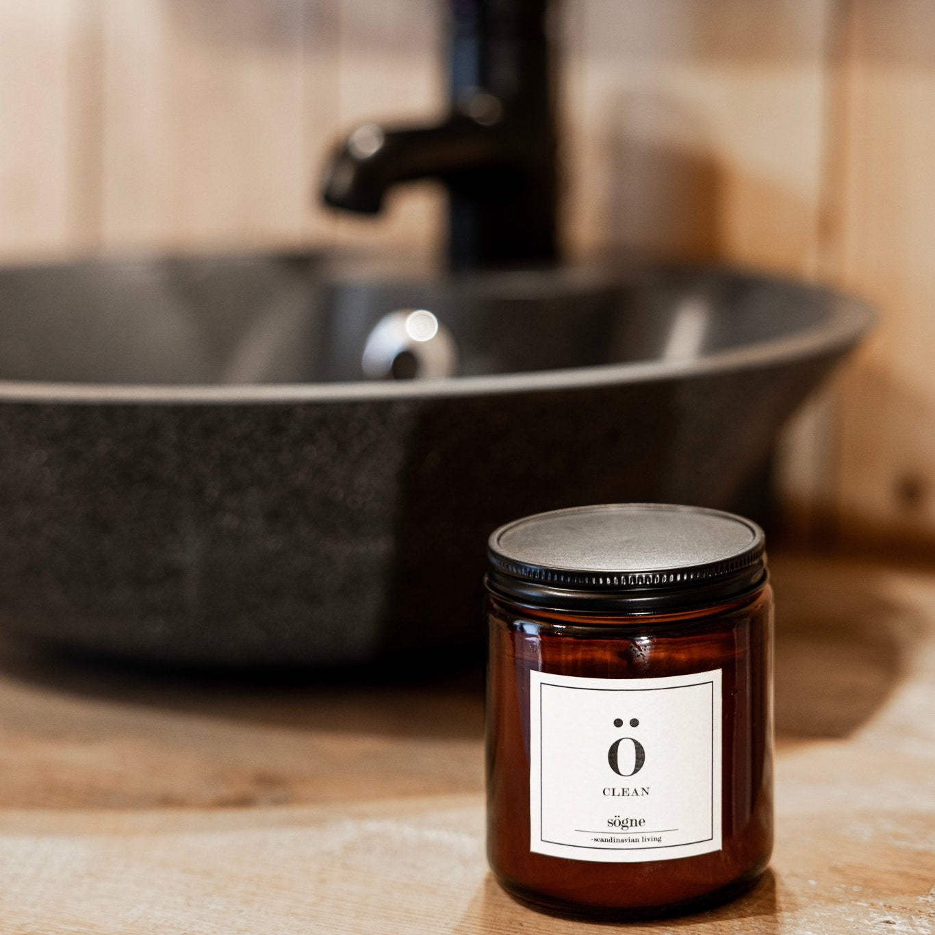 sögne scented candle clean
