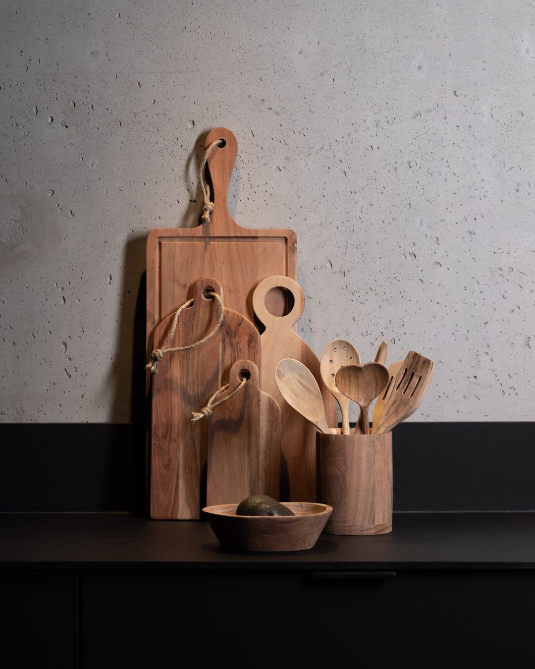 sögne Adam cutting board acacia wood medium