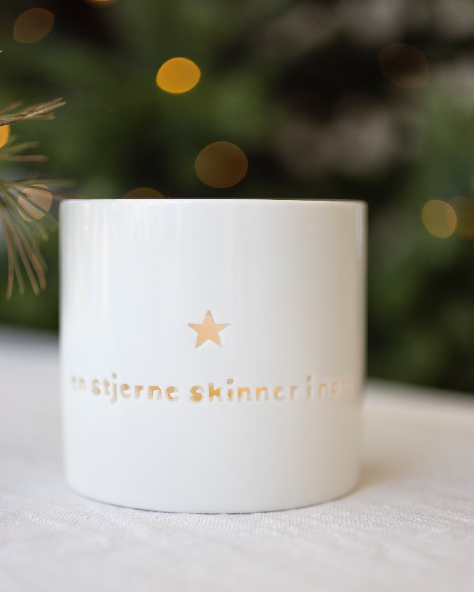 sögne white t-lysholder medium "en stjerne skinner"